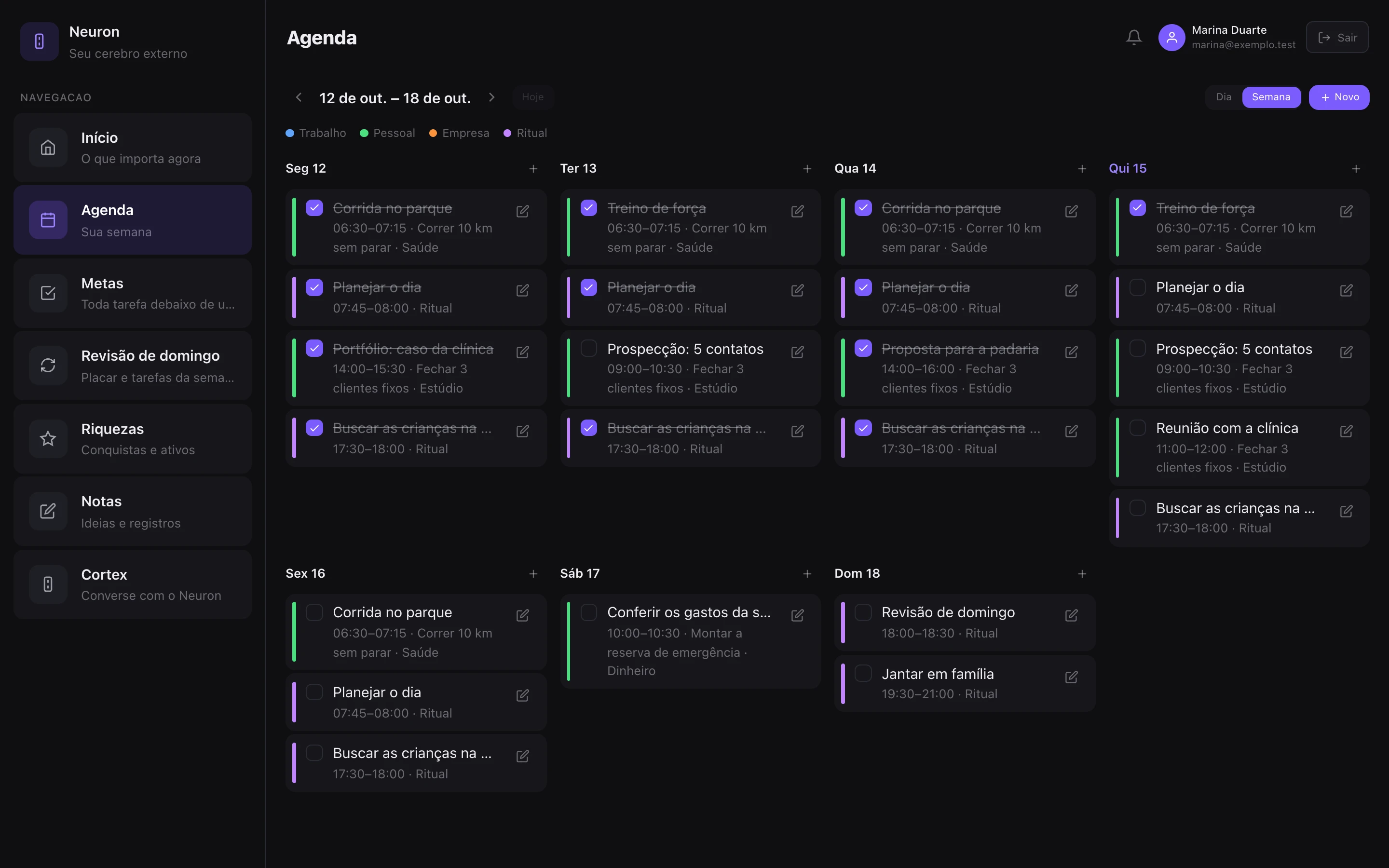 Tela Agenda do Neuron: a semana em blocos, cada um com a meta e a riqueza a que pertence